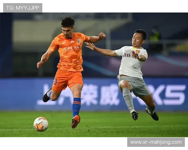 都灵vs科莫，阿达伊远射破门扩大比分